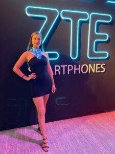 Edecanes EXPERTAS para Convenciones en la Zona hotelera de Cancun