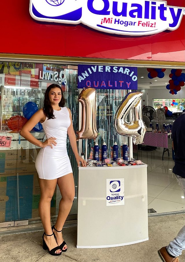 edecanes-en-cancun-PROMOTORAS-aaa-2026-2027